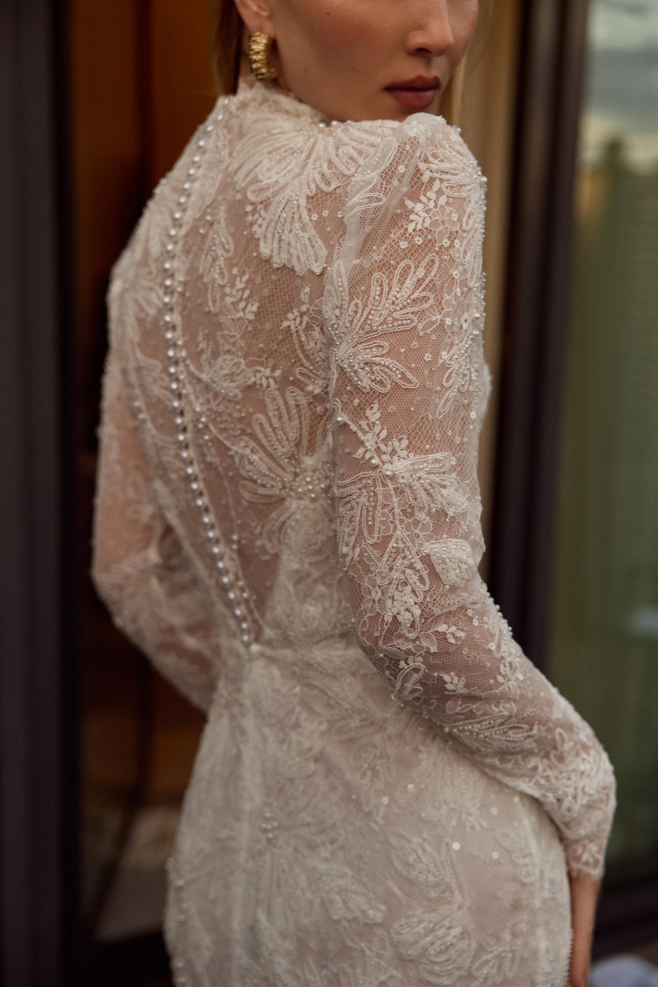 Кружевное свадебное платье русалка со шлейфом фото