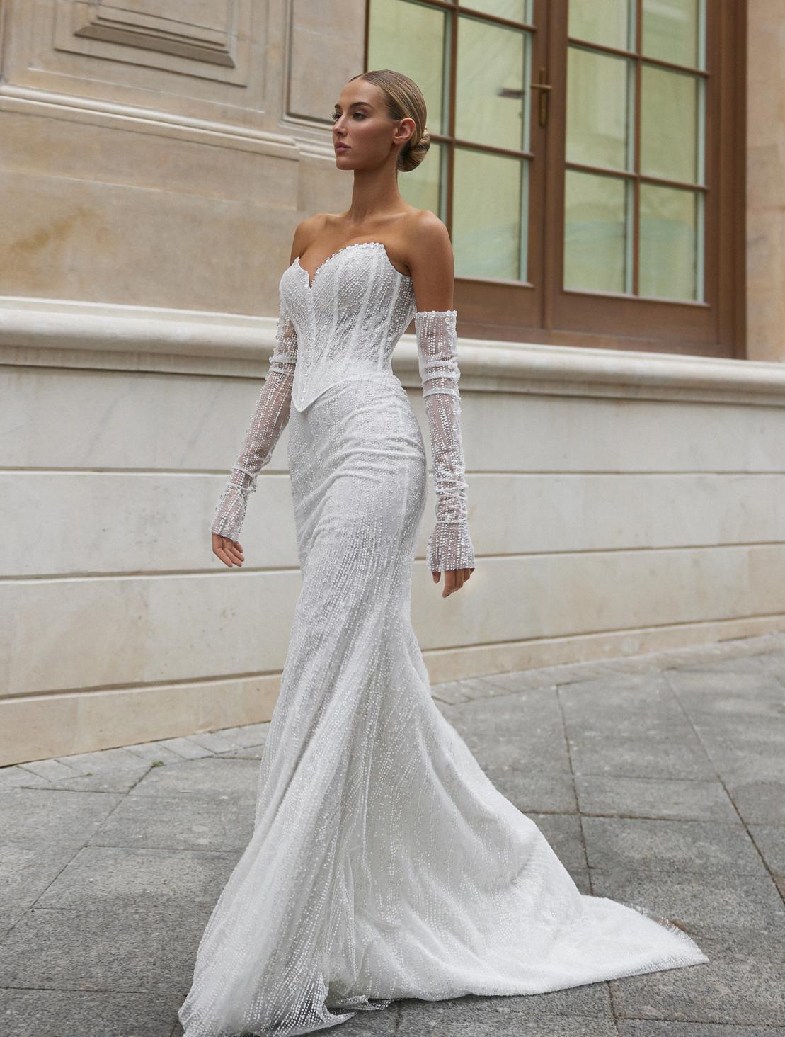 Сверкающий свадебный комплект фото