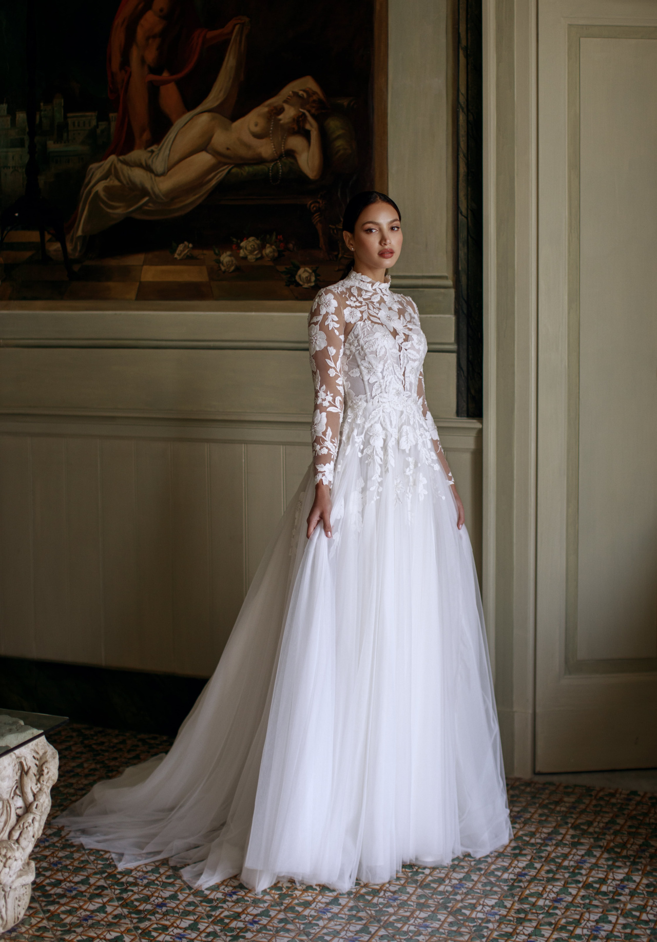 Кружевное свадебное платье с закрытым верхом фото