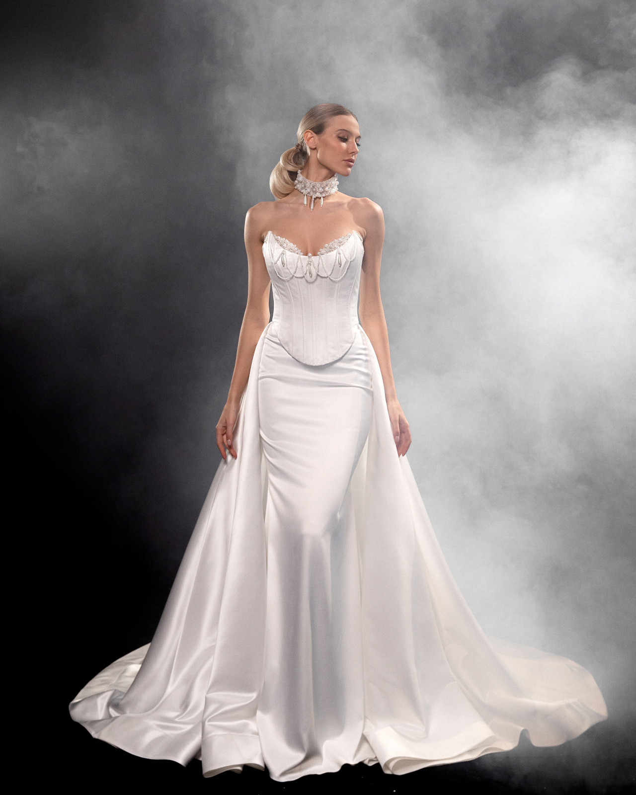 Роскошный свадебный комплект с корсетом фото