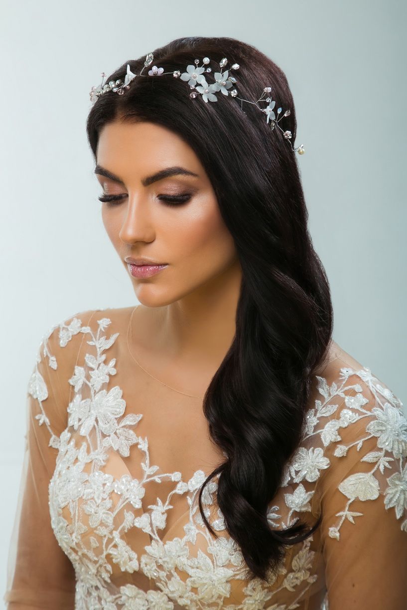 Стильное украшение веточка для свадебной прически фото