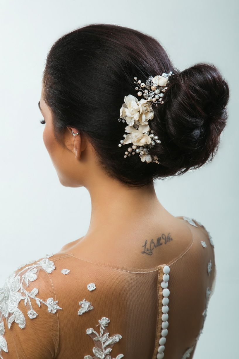 Свадебное украшение для волос в цвете айвори фото