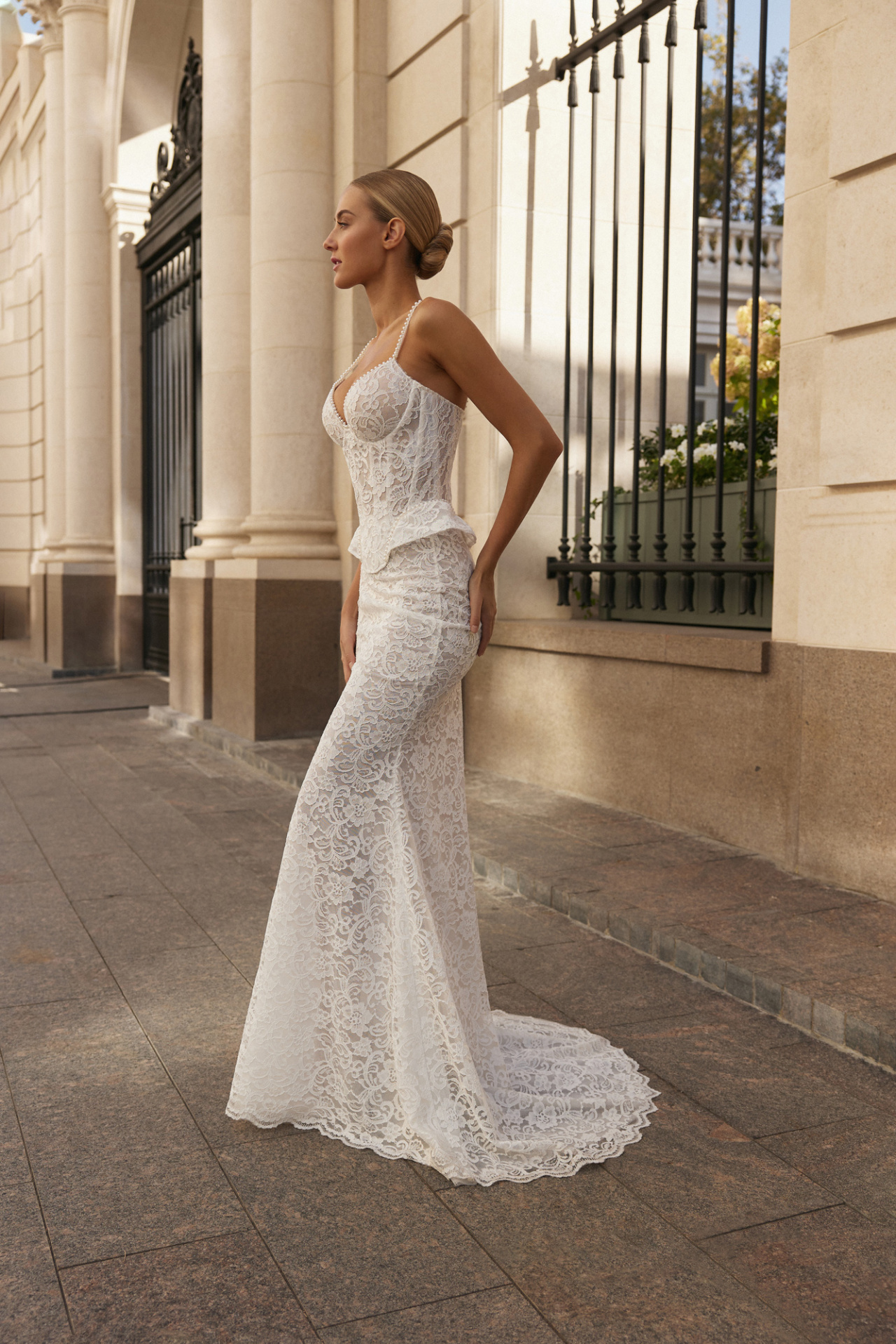 Кружевной свадебный комплект с корсетом фото