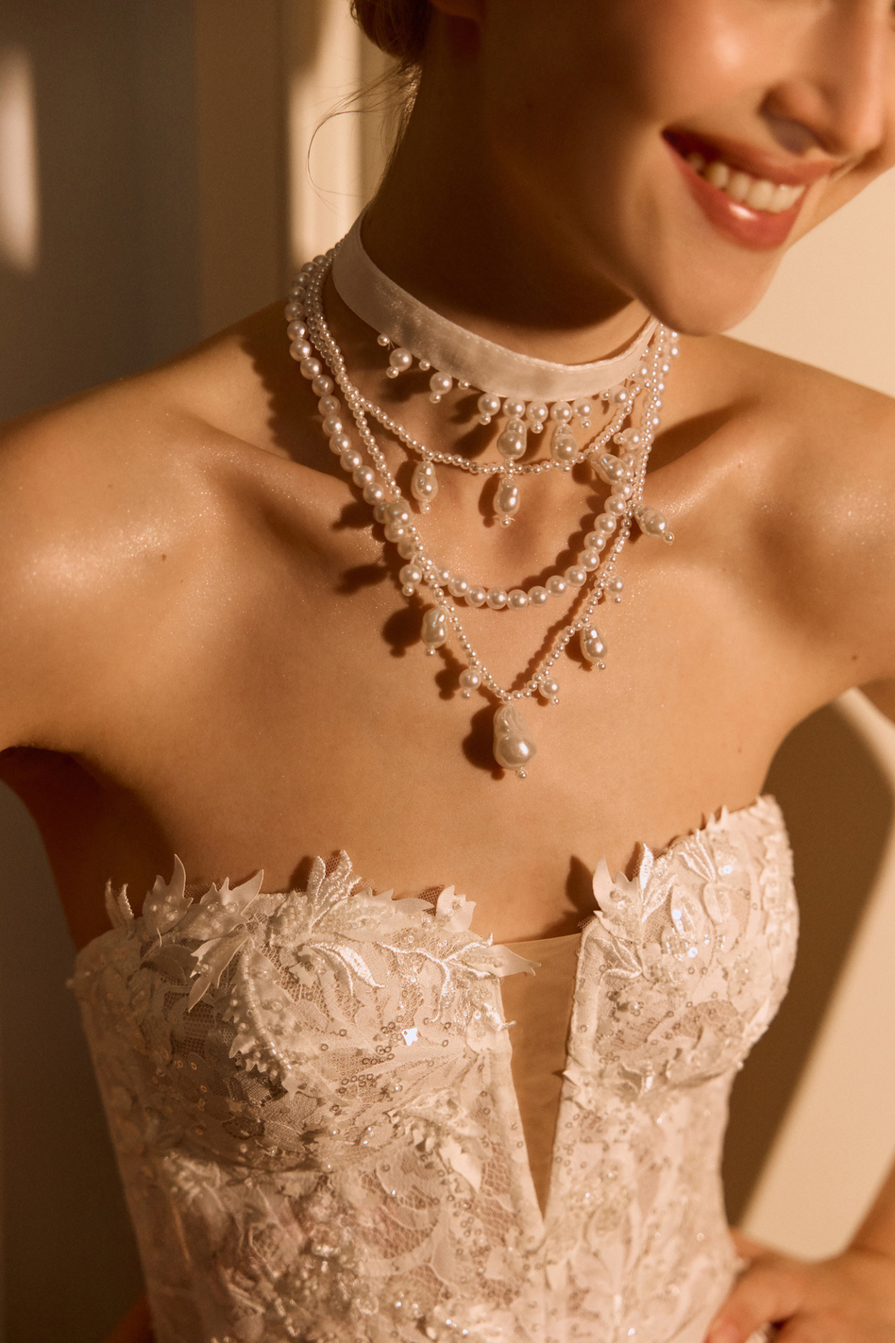 Пышное кружевное свадебное платье со съемным болеро фото