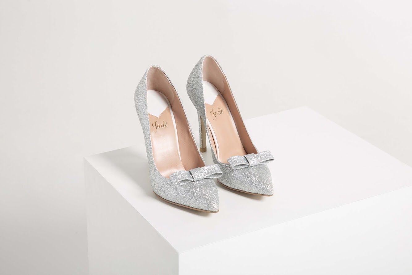 Серебряные свадебные туфли фото