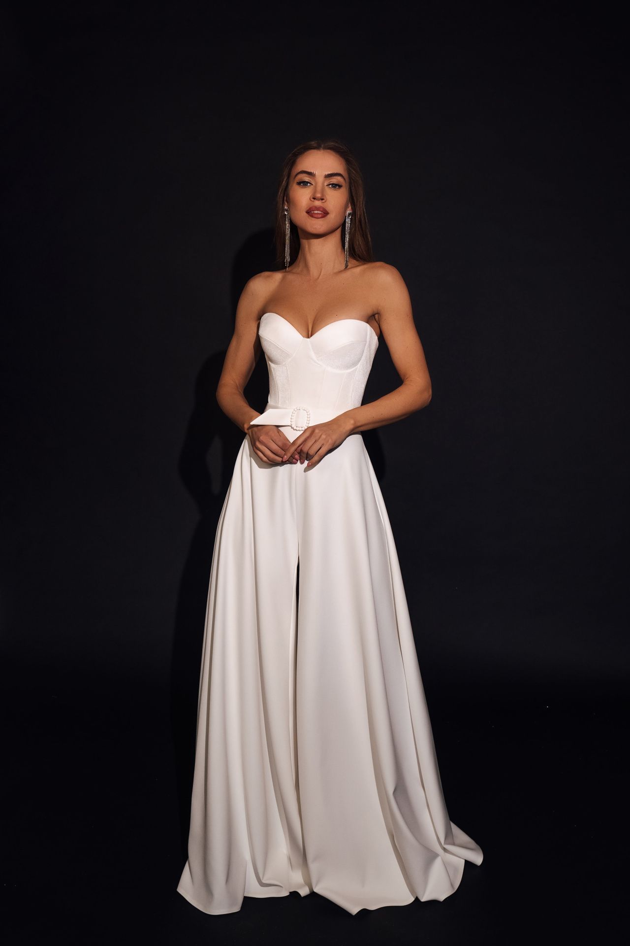 Свадебный комбинезон с широкими штанинами фото