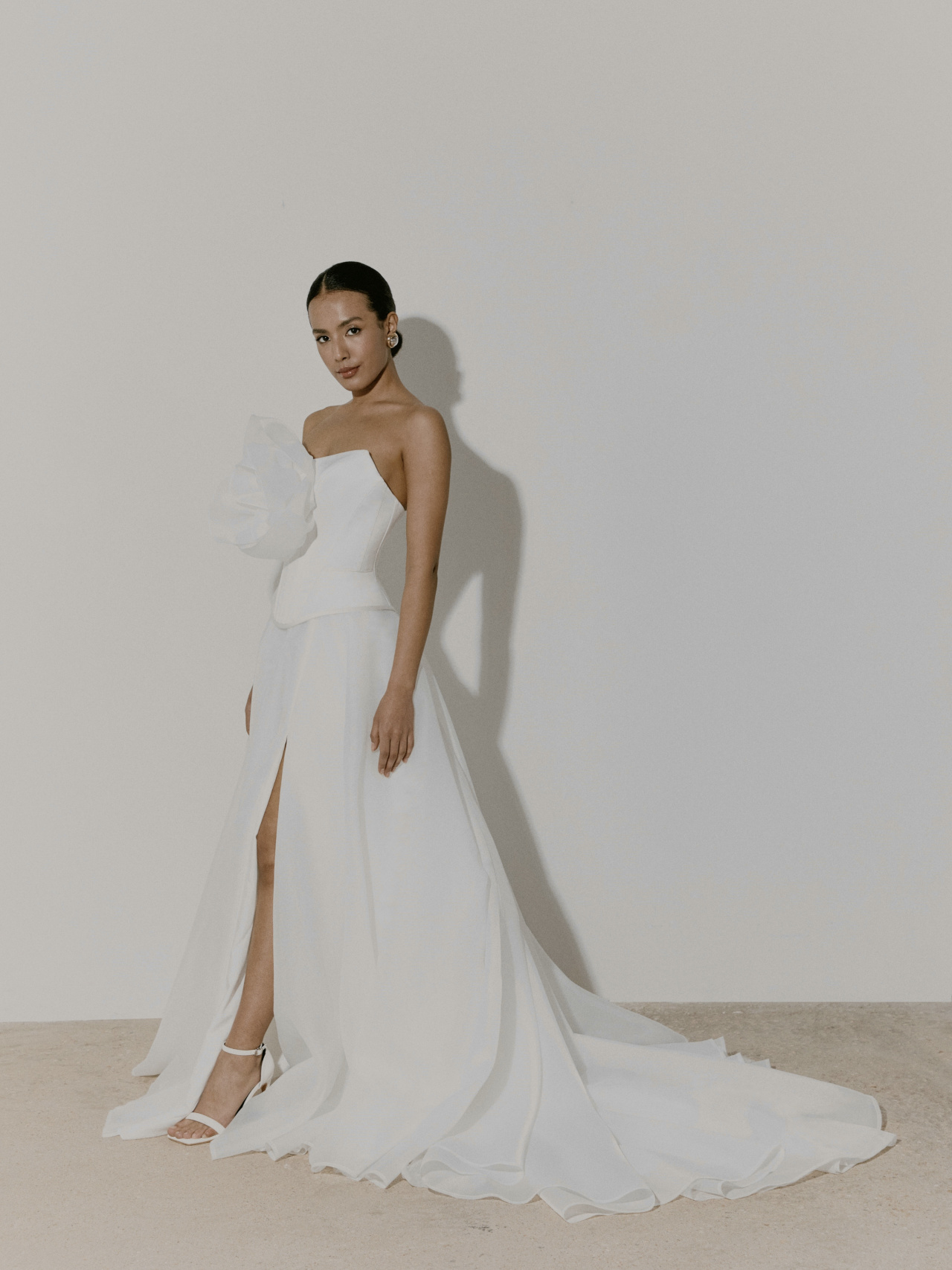 Свадебный компект из приталенного корсета и юбки фото