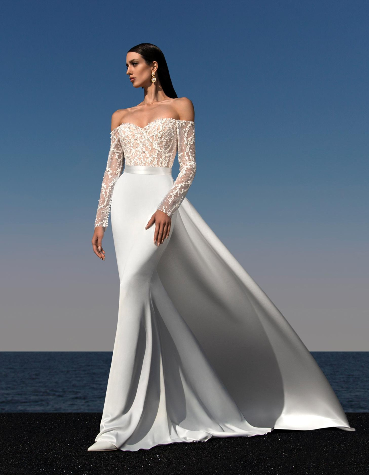 Свадебное платье рыбка со съемным шлейфом фото