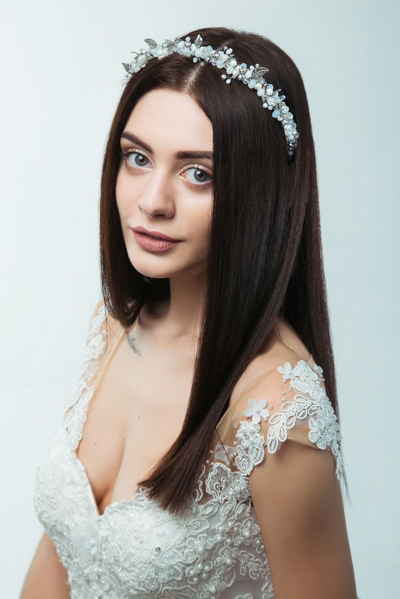 Сверкающий ободок с кристаллами фото