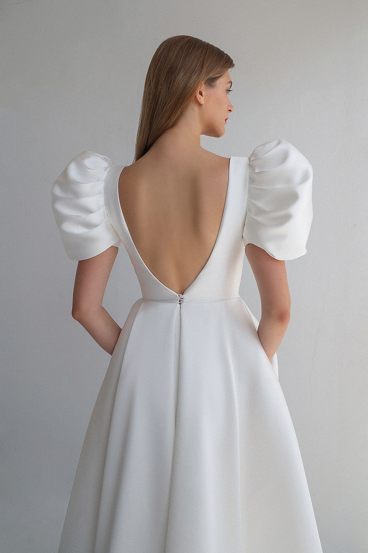 Свадебное платье из микадо с рукавами фонариками фото