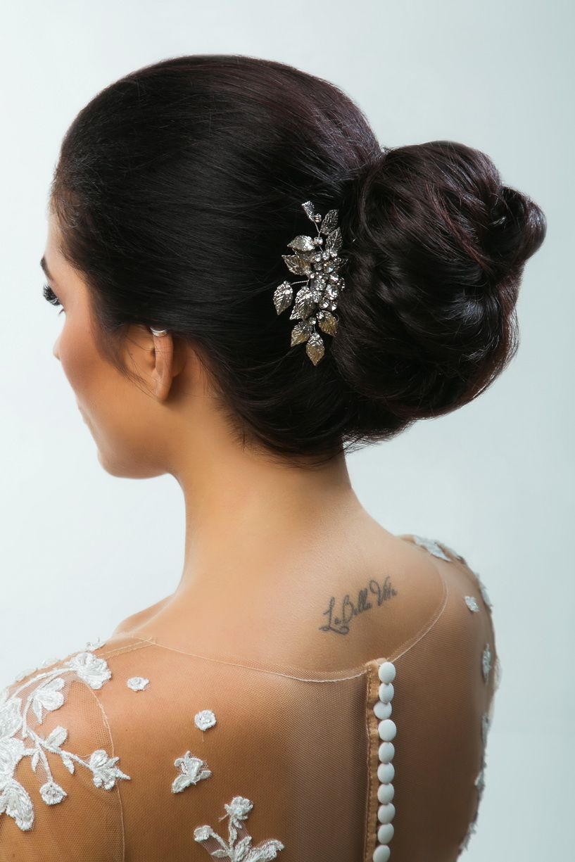 Гребень для волос в серебряном цвете фото