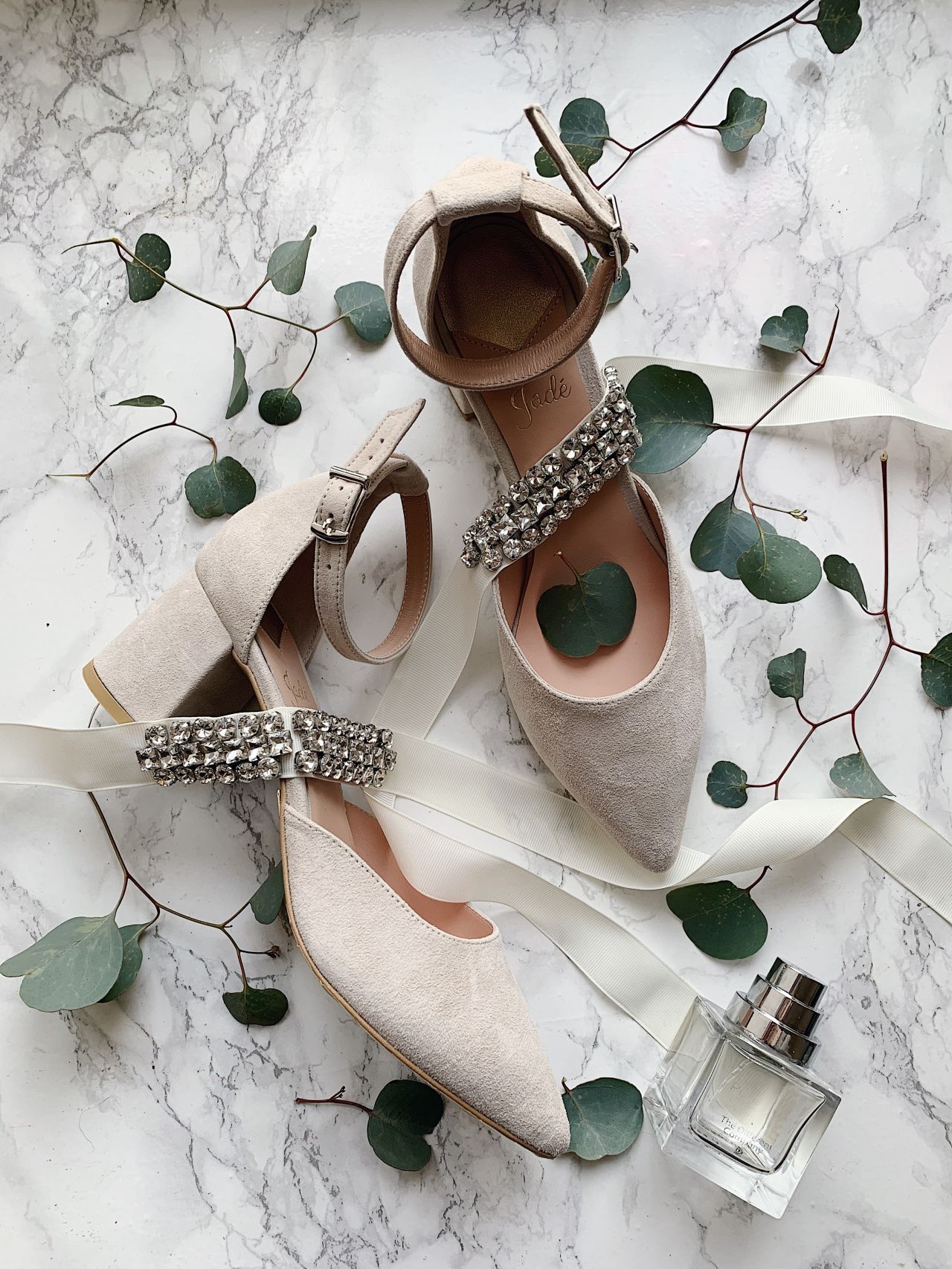 Свадебные туфли с ремешком вокруг щиколотки фото