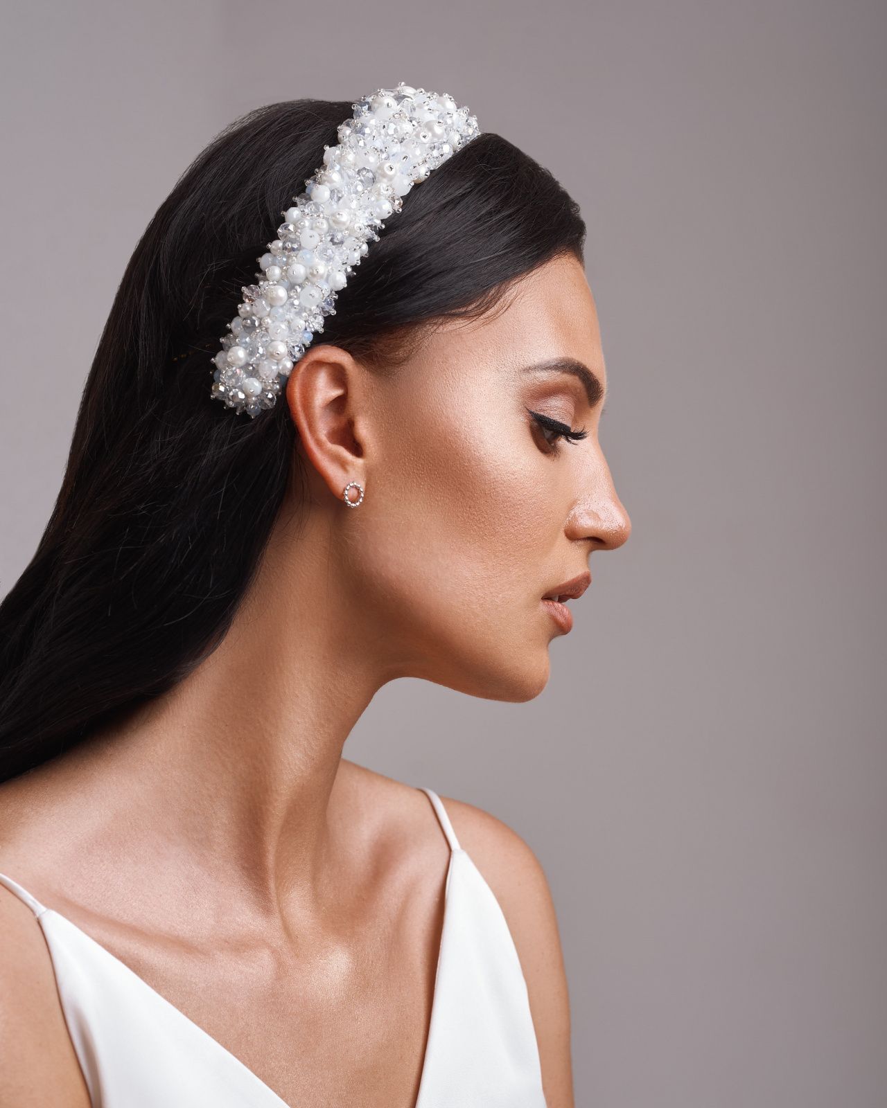 Свадебный ободок для волос с жемчугом фото