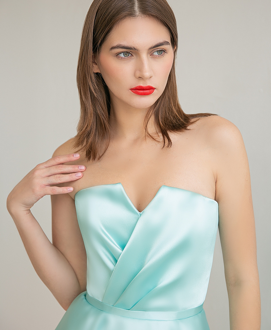 Вечернее платье цвета тиффани миди со съемными рукавами фото