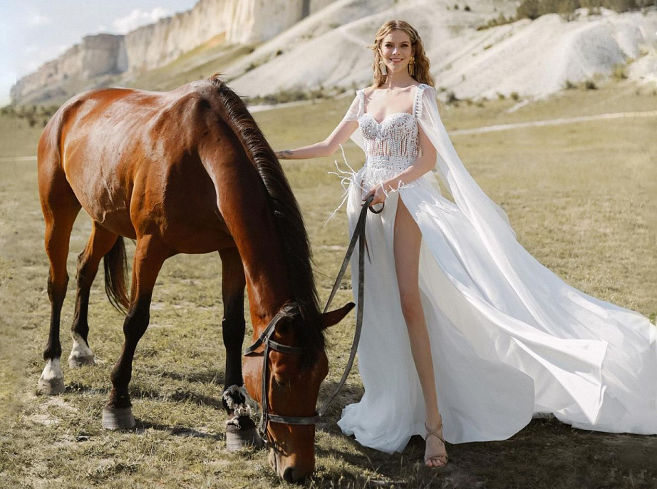 Нежное свадебное платье в стиле бохо фото