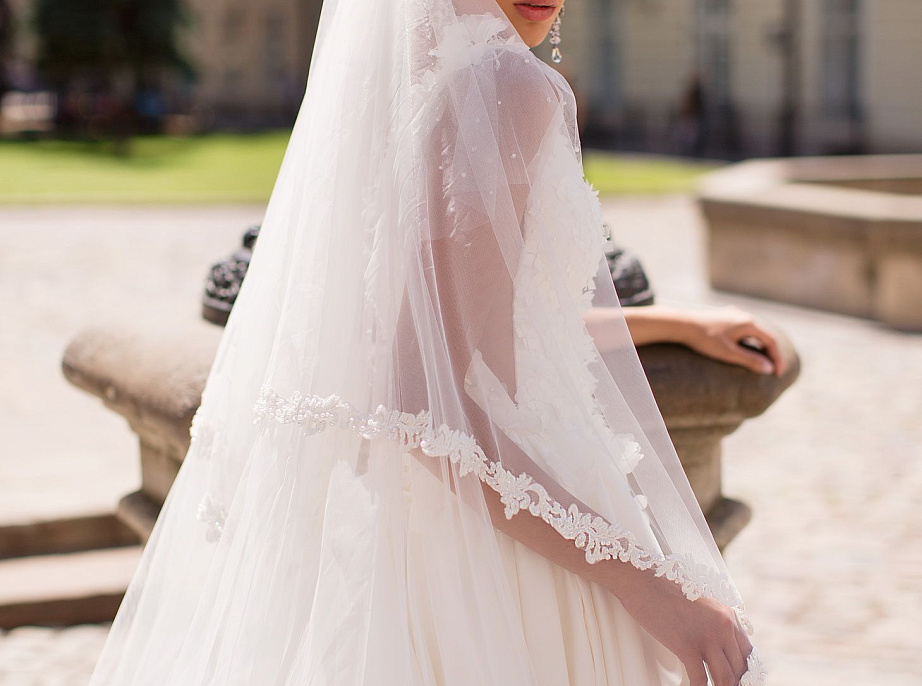 Кружевная фата расшитая жемчугом фото