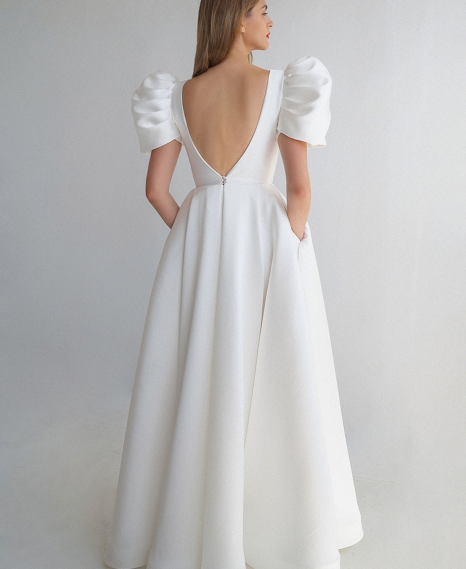 Свадебное платье из микадо с рукавами фонариками фото