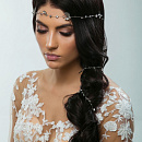 Нежное украшение веточка в волосы фото