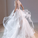 Кружевное свадебное платье со съемным шлейфом фото