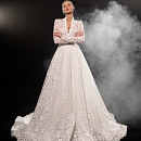 Белое закрытое кружевное платье фото