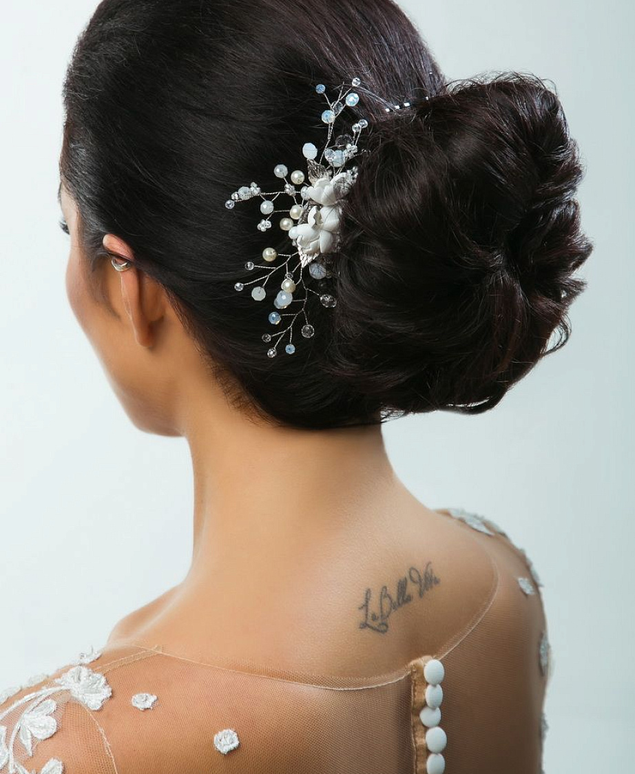 Заколка гребень для волос с декором фото