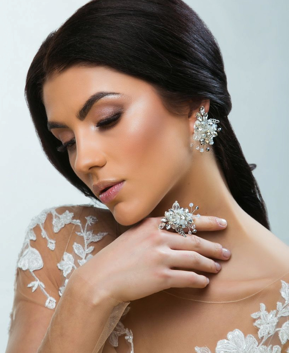 Стильные серьги и кольцо фото