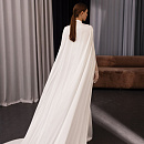 Облегающее свадебное платье из шёлк сатина фото