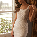 Роскошная русалка с квадратным вырезом и пышным слейфом фото