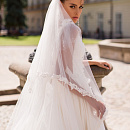 Кружевная фата расшитая жемчугом фото