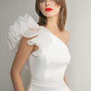 Свадебный комбинезон на одно плечо фото