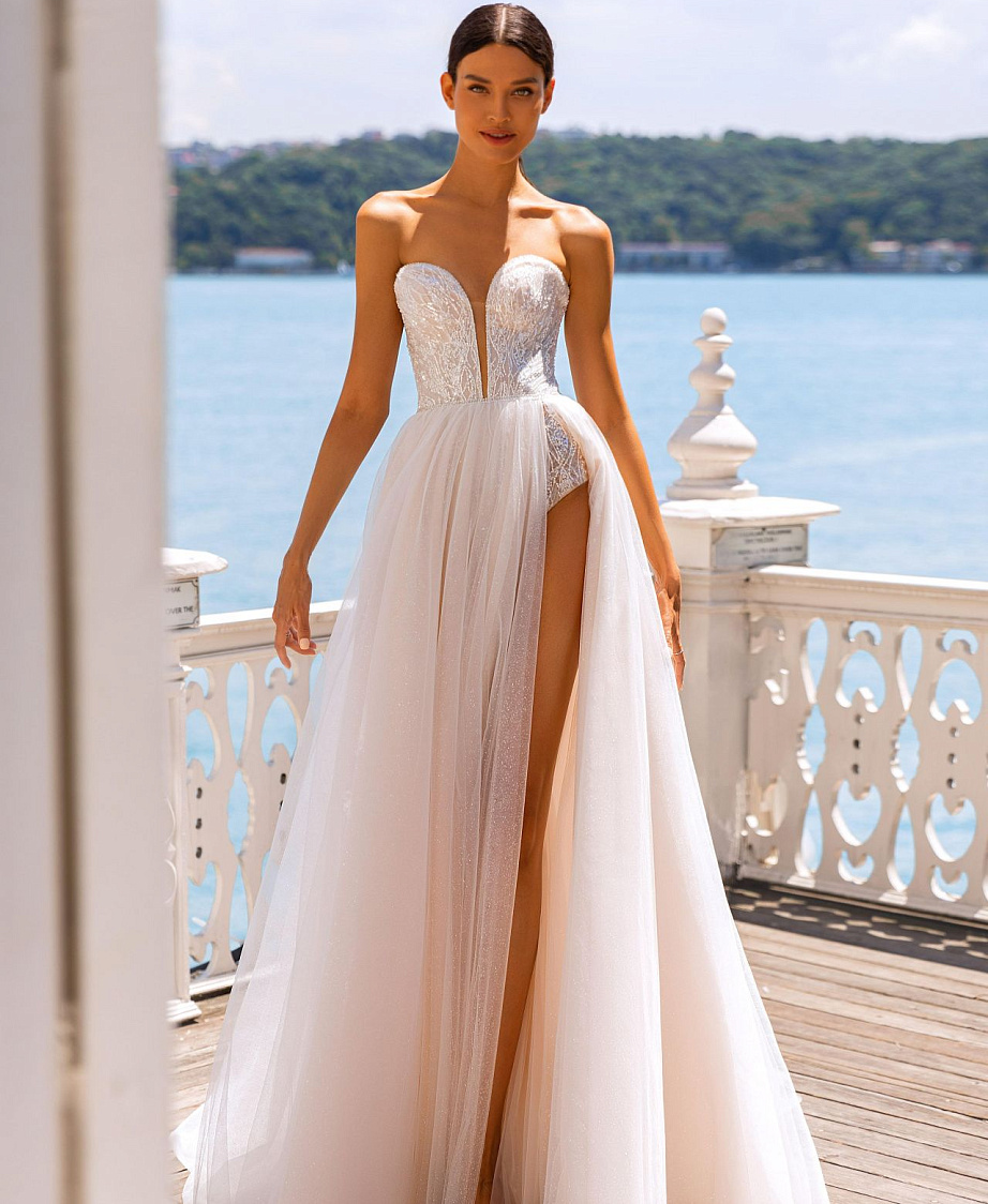 Соблазнительное свадебное платье фото