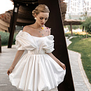 Свадебное платье мини силуэта баллон фото