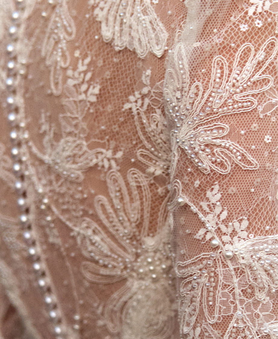 Кружевное свадебное платье русалка со шлейфом фото