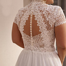 Стильное свадебное платье для полных фото