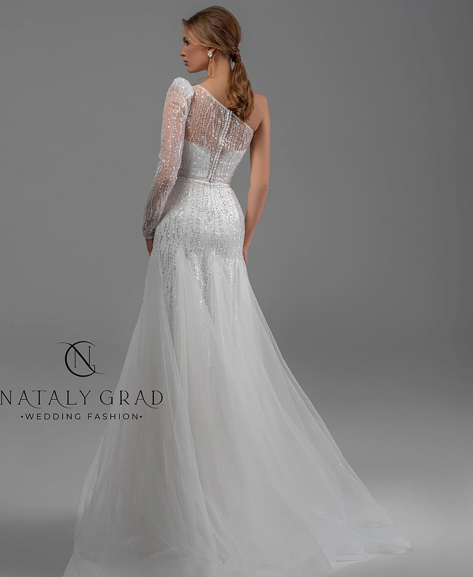 Роскошное свадебное платье на одно плечо фото