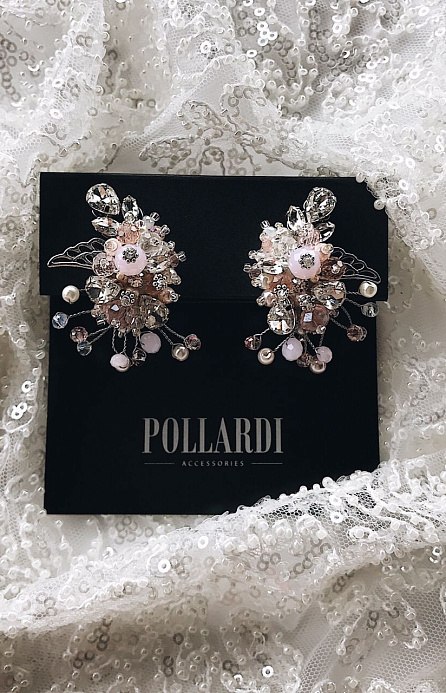 Изящные серьги с жемчугом и кристаллами фото