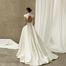 Закрытое свадедбное платье из микадо фото