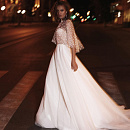 Свадебное платье принцесса с кейпом фото