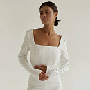 Белый свадебный комбинезон с квадратным вырезом фото