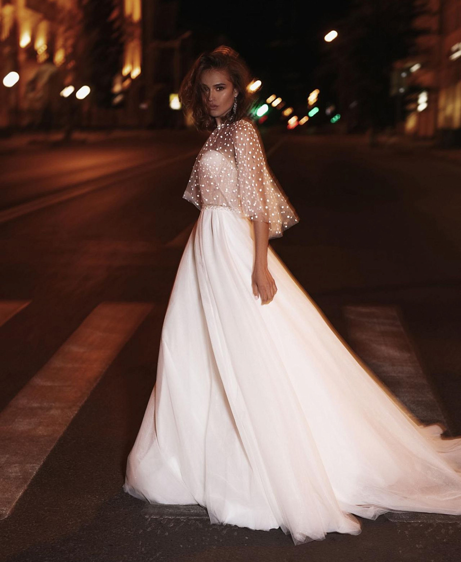 Свадебное платье принцесса с кейпом фото