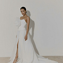 Стильный свадебный комплект из корсета и юбки из органзы фото