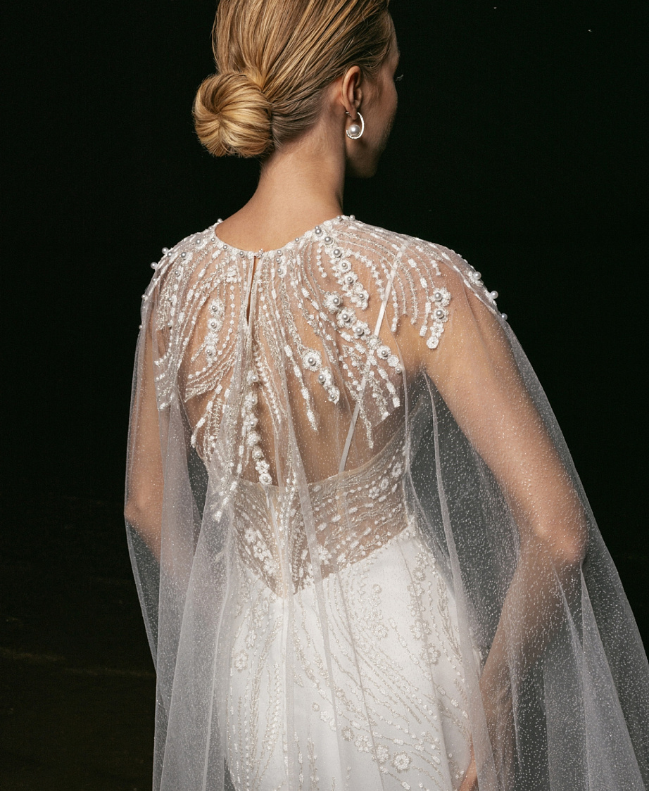 Свадебное платье рыбка в светоотражающей ткани фото