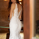 Свадебное платье рыбка с длинным шлейфом фото