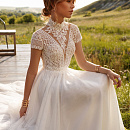 Закрытое свадебное платье в стиле бохо фото