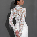 Белое кружевное свадебное платье с рукавами фото