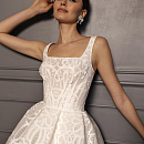 Короткое свадебное платье из хлопкового кружева фото