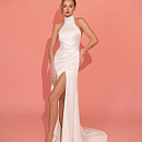 Сильное свадебное платье с американской промой с декором из жемчуга фото