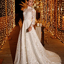 Закрытое свадебное платье в хлопковом кружеве фото