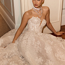 Пышное кружевное свадебное платье со съемным болеро фото