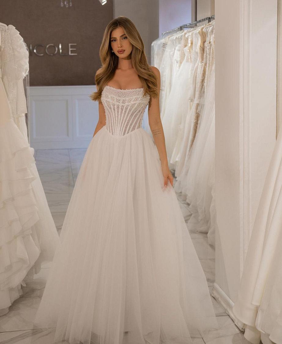 Свадебное платье расшитое жемчужинами фото